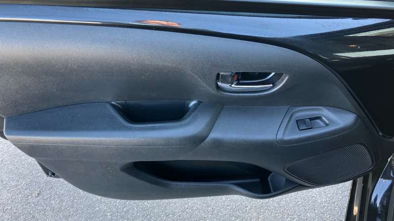 Peugeot 108 1.2 PureTech Allure 5dr Petrol Hatchback